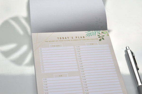 a5 spring leaves daily desk planner